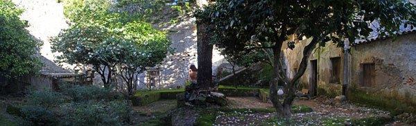 Monchique Convent courtyard
