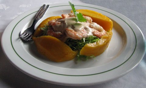 prawn cocktail and mango starter