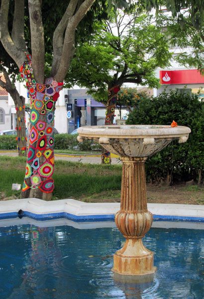 Yarn Bombing in Portimão, Algarve Blog