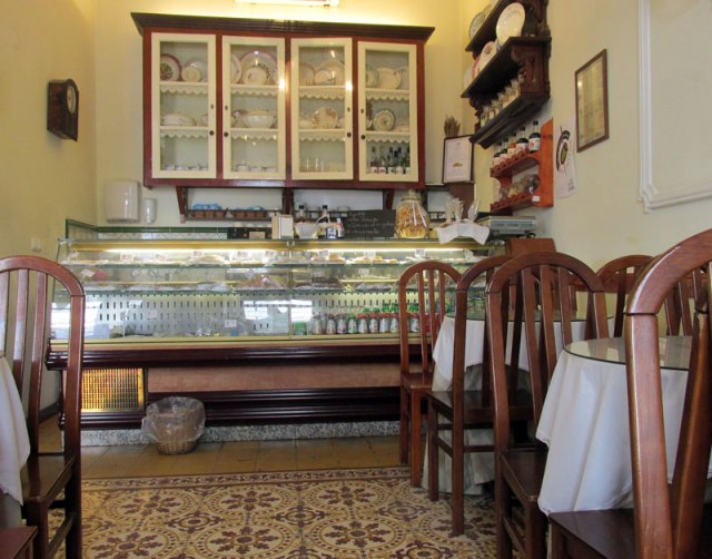 Portimão A Casa da Isabel tea room